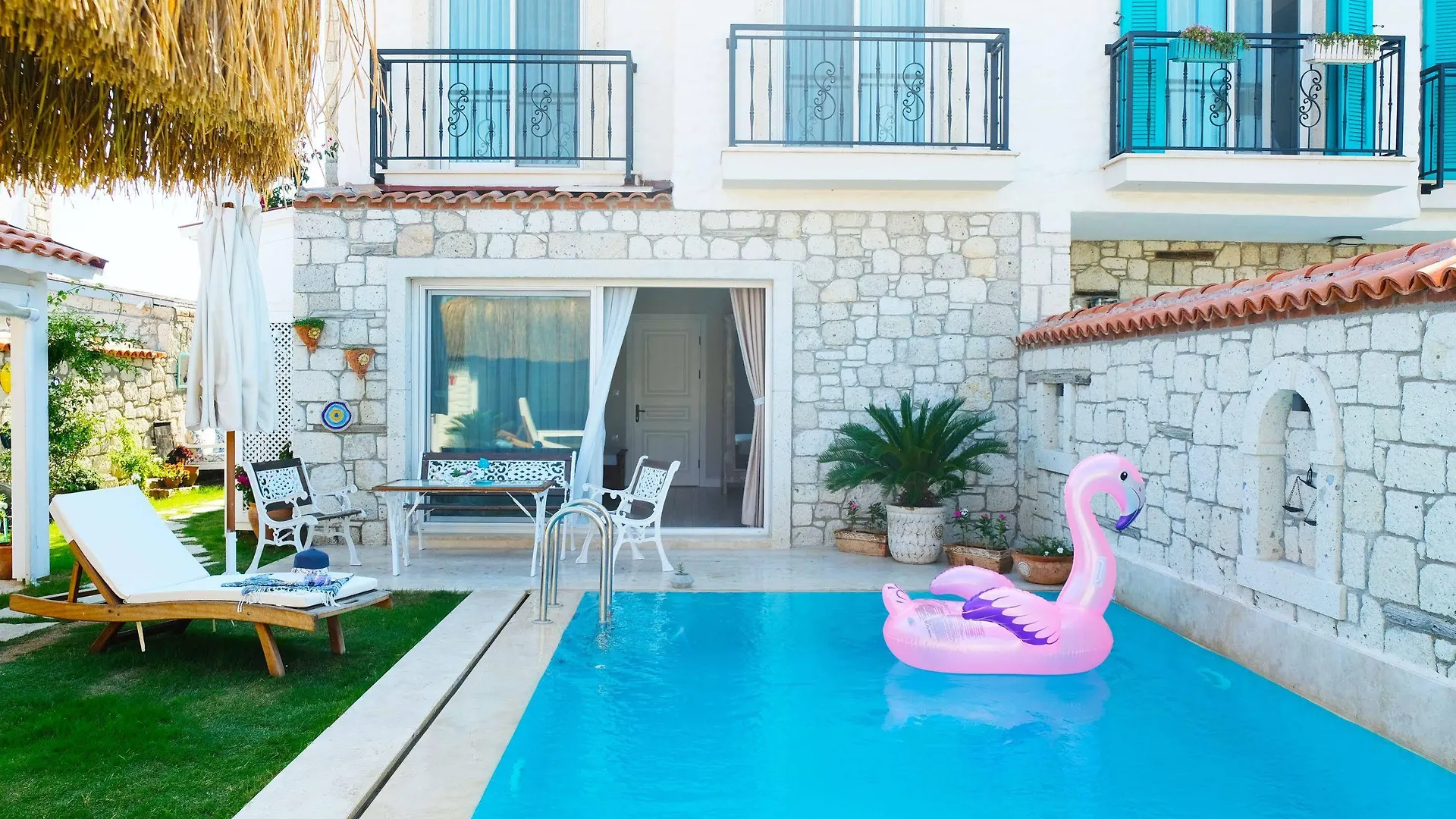 Oda ve Kahvaltı Villa Bade Otel Alacati İzmir