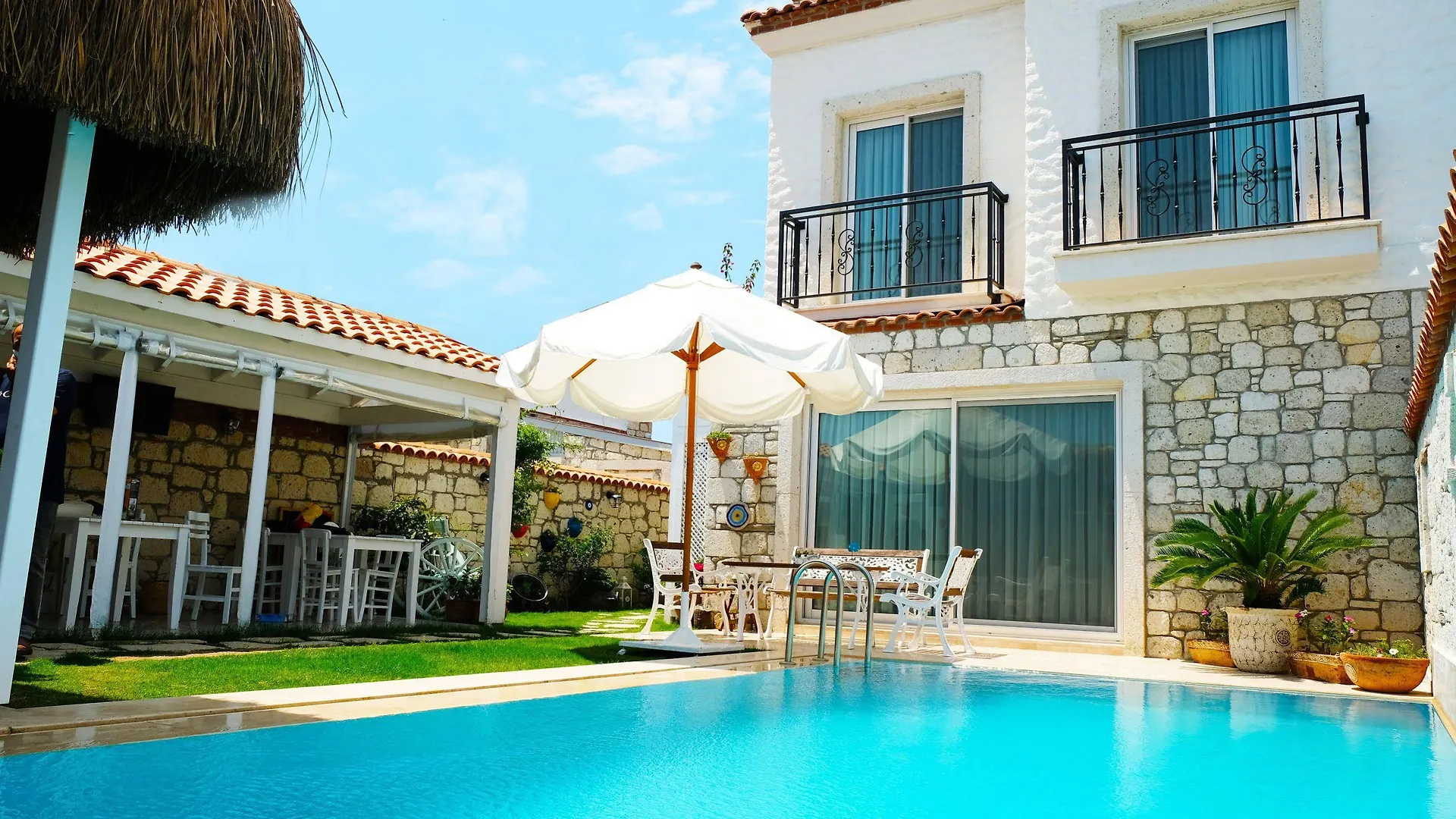 *** Oda ve Kahvaltı Villa Bade Otel Alacati İzmir Türkiye
