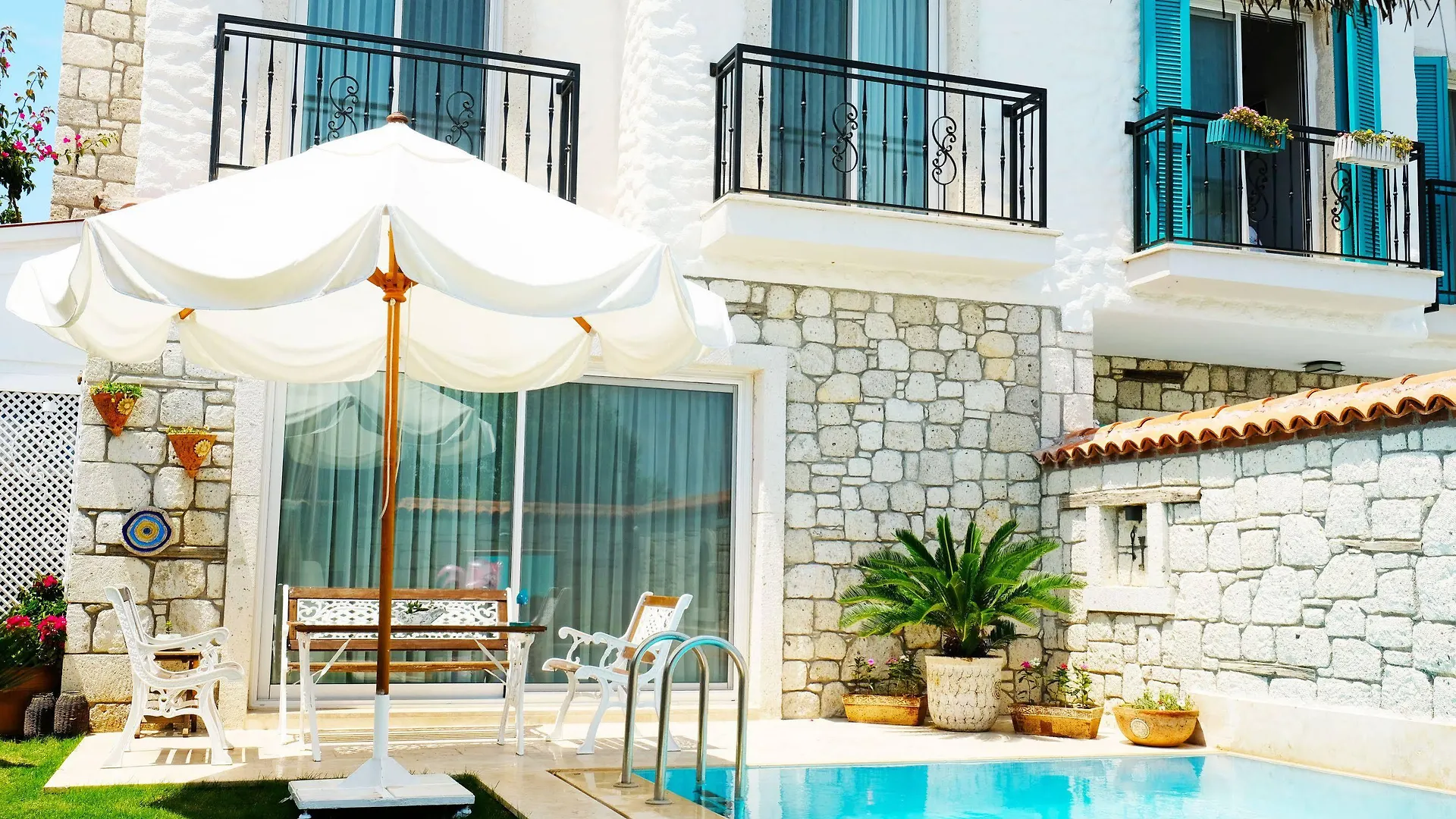 Villa Bade Otel Alacati İzmir Oda ve Kahvaltı