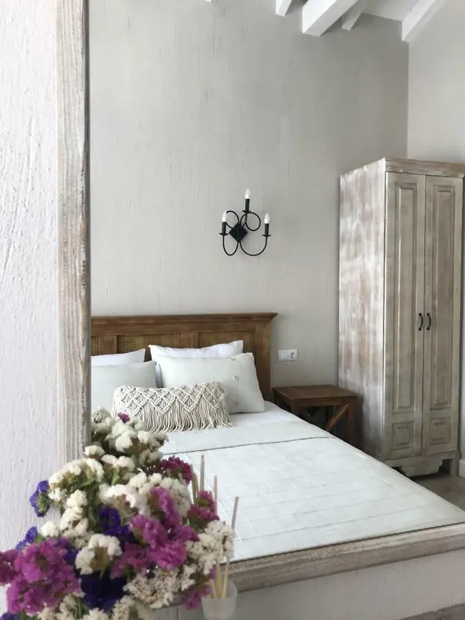 Oda ve Kahvaltı Villa Bade Otel Alacati İzmir